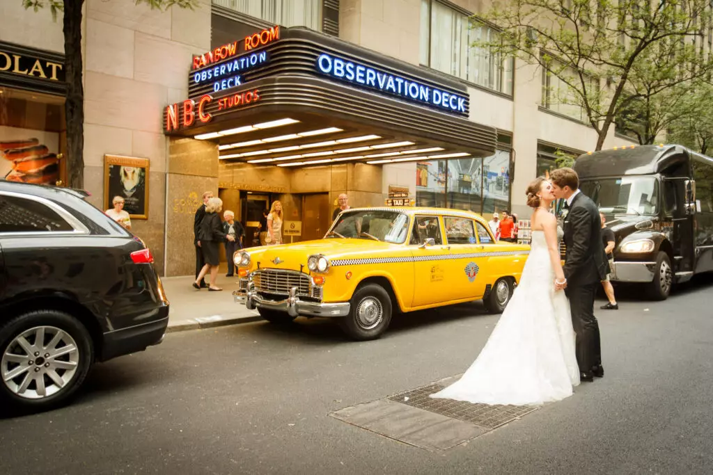 bride and groom in NYC