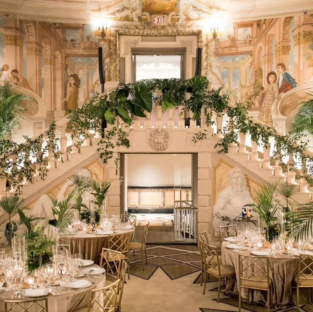 Leslie Mastin Events. Your Guide to an Inspired Event. Wedding at The Pierre. New York, New York