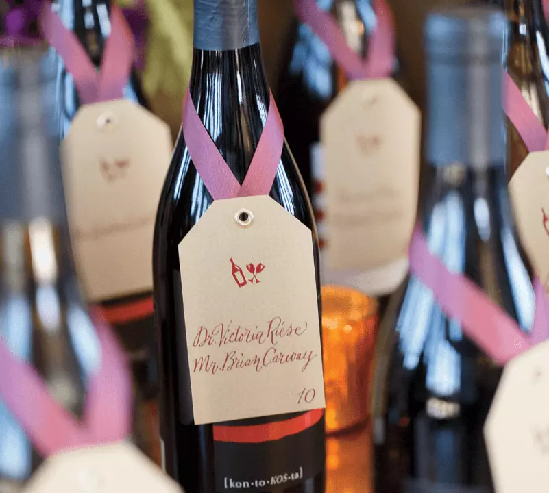 wine bottle gifts for wedding party