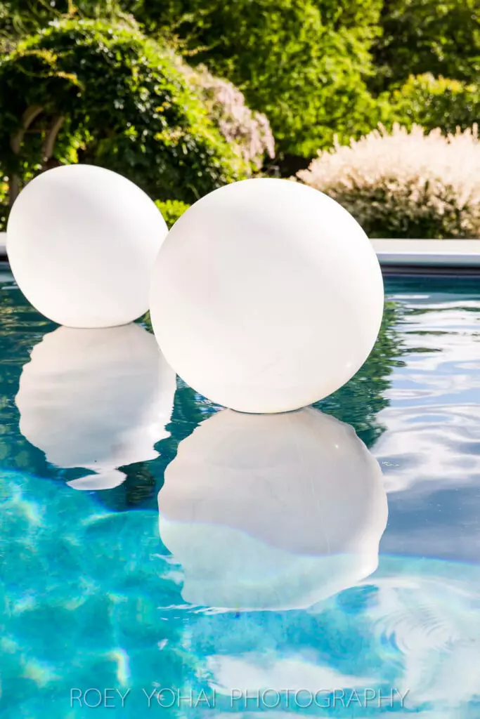 balloons in pool