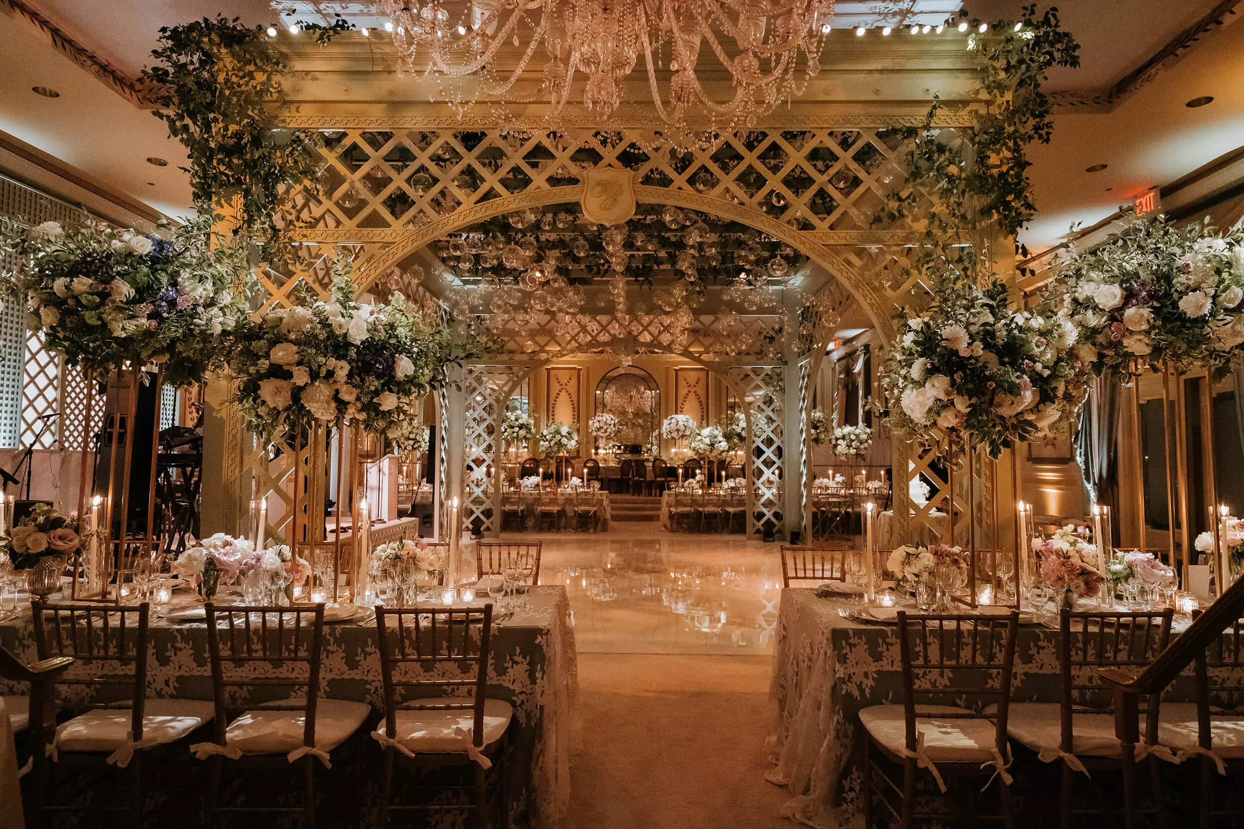 Wedding at The Pierre, New York, New York. Leslie Mastin Events.